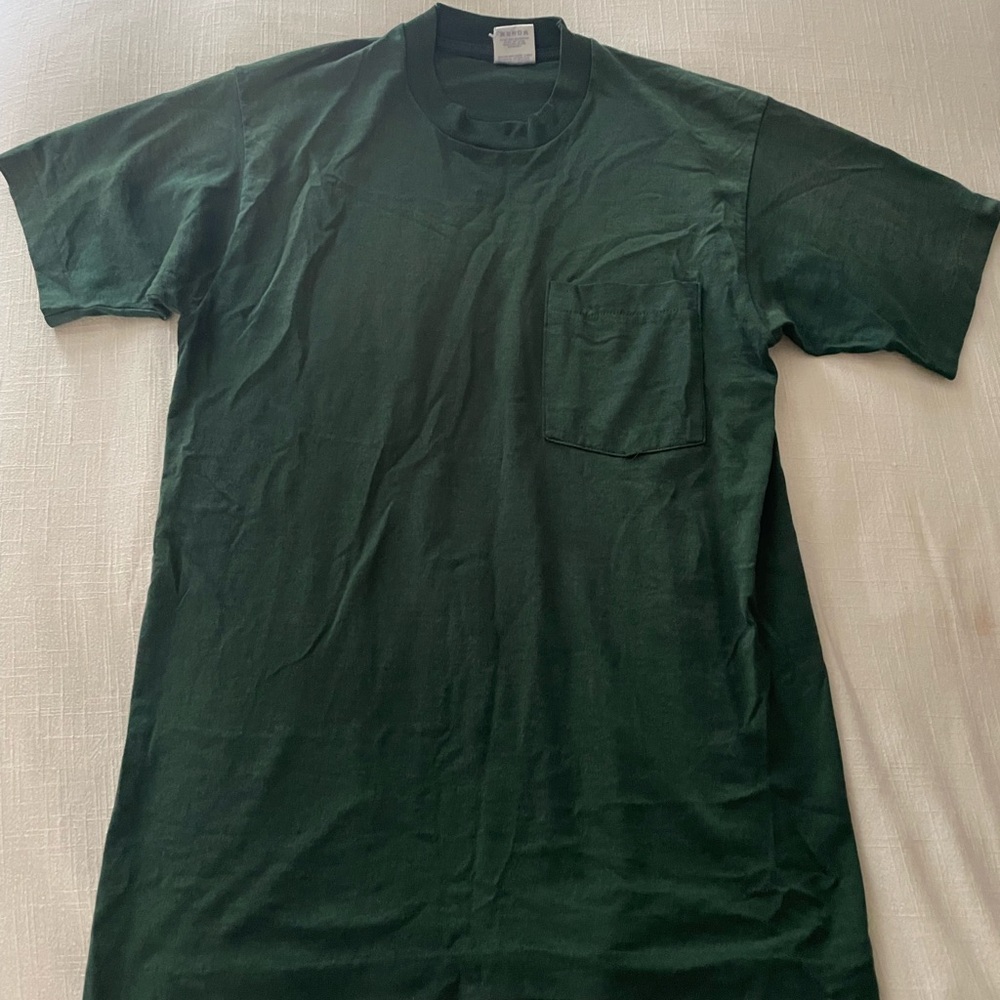 Vintage dark green tee